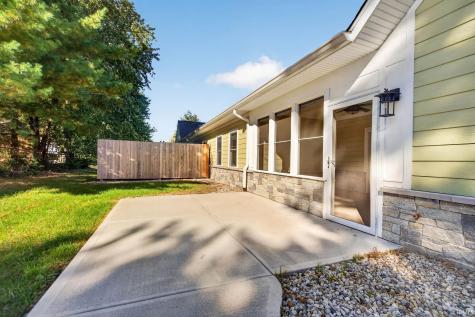 307 Blue River Drive Knightstown IN 46148