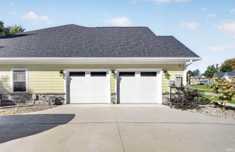 307 Blue River Drive Knightstown IN 46148