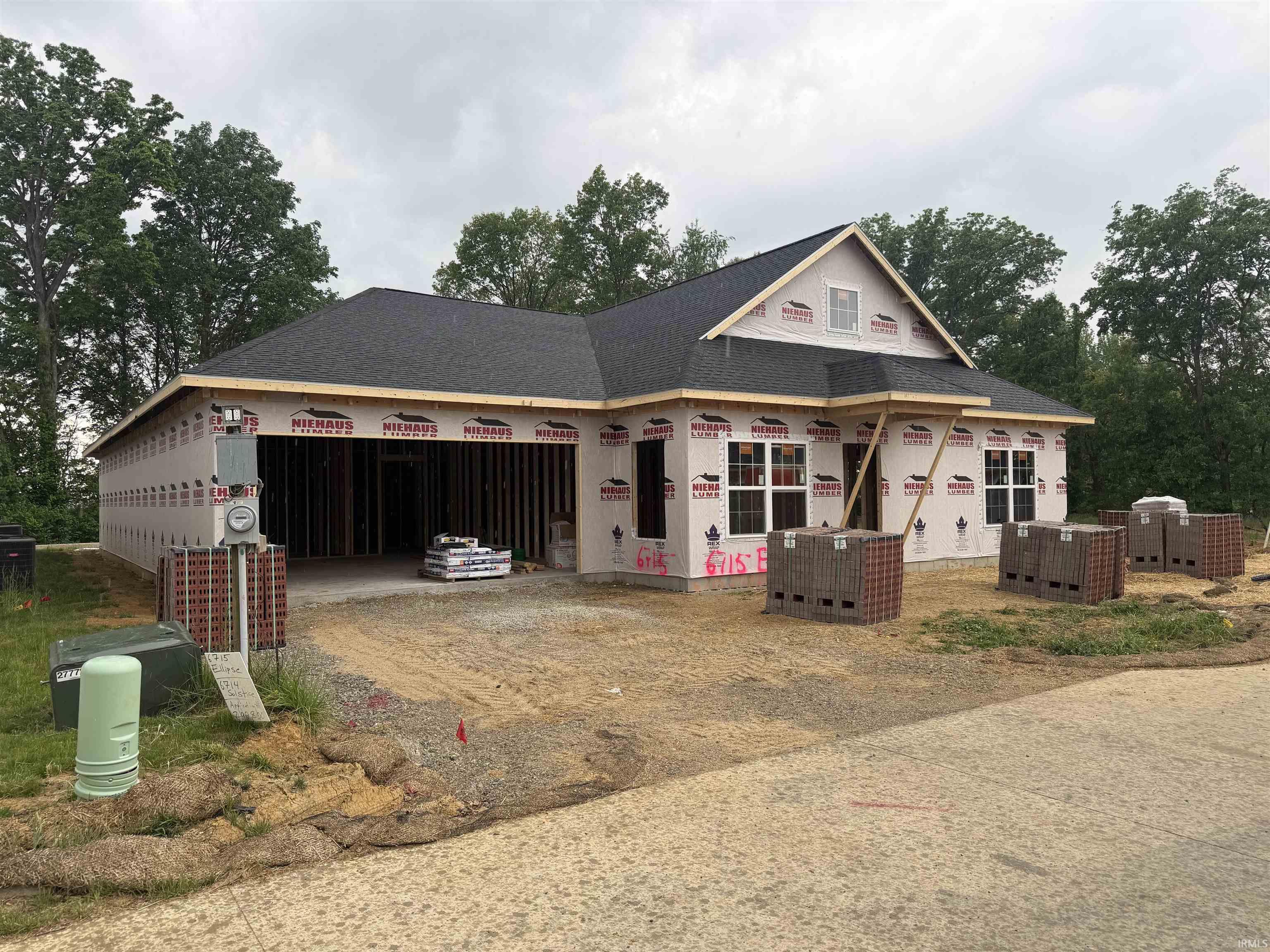 6715 Ellipse Place Evansville IN 47715
