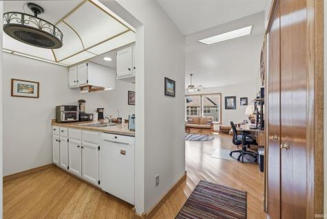 800 E Arthur Street Warsaw IN 46580