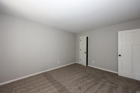 5511 S Wayne Avenue Fort Wayne IN 46807