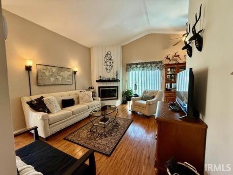 3829 S Laurel Court Bloomington IN 47401