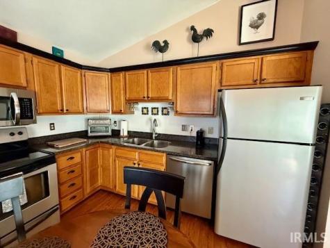 3829 S Laurel Court Bloomington IN 47401