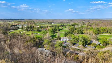 9006 Pointe Ridge Lane Bloomington IN 47401