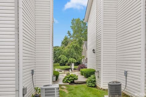 3504 S Oaklawn Circle Bloomington IN 47401