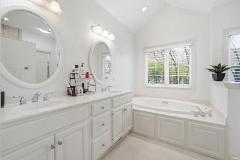 12030 Sycamore Lakes Court Fort Wayne IN 46814
