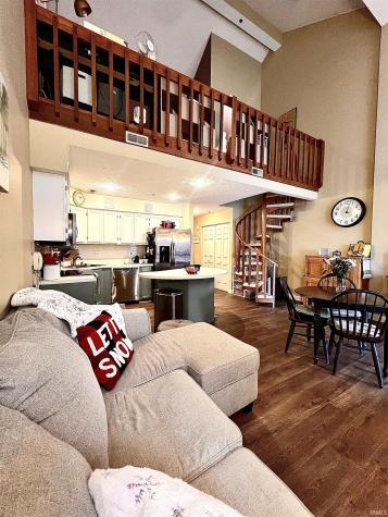 3942 E Eagle Bay Drive Bloomington IN 47401