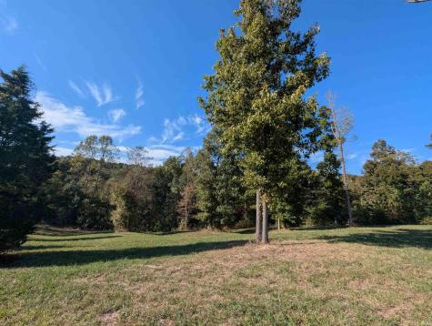 +/- 3.5 Acres Chicken Farm Road Shoals IN 47581