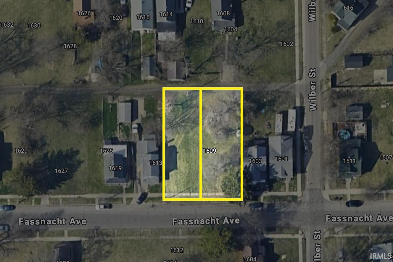 1607 Fassnacht Avenue South Bend IN 46628