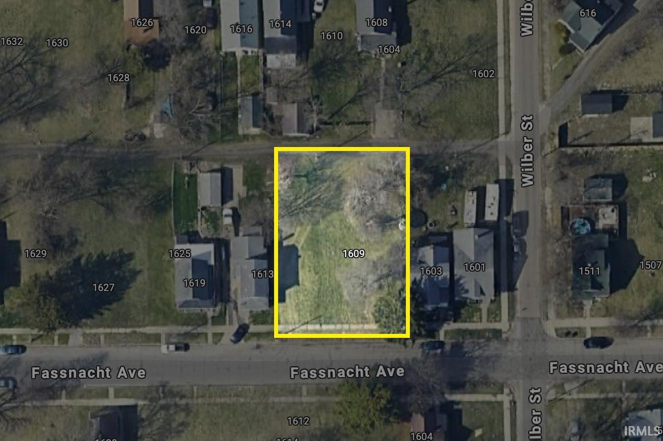1607 Fassnacht Avenue South Bend IN 46628