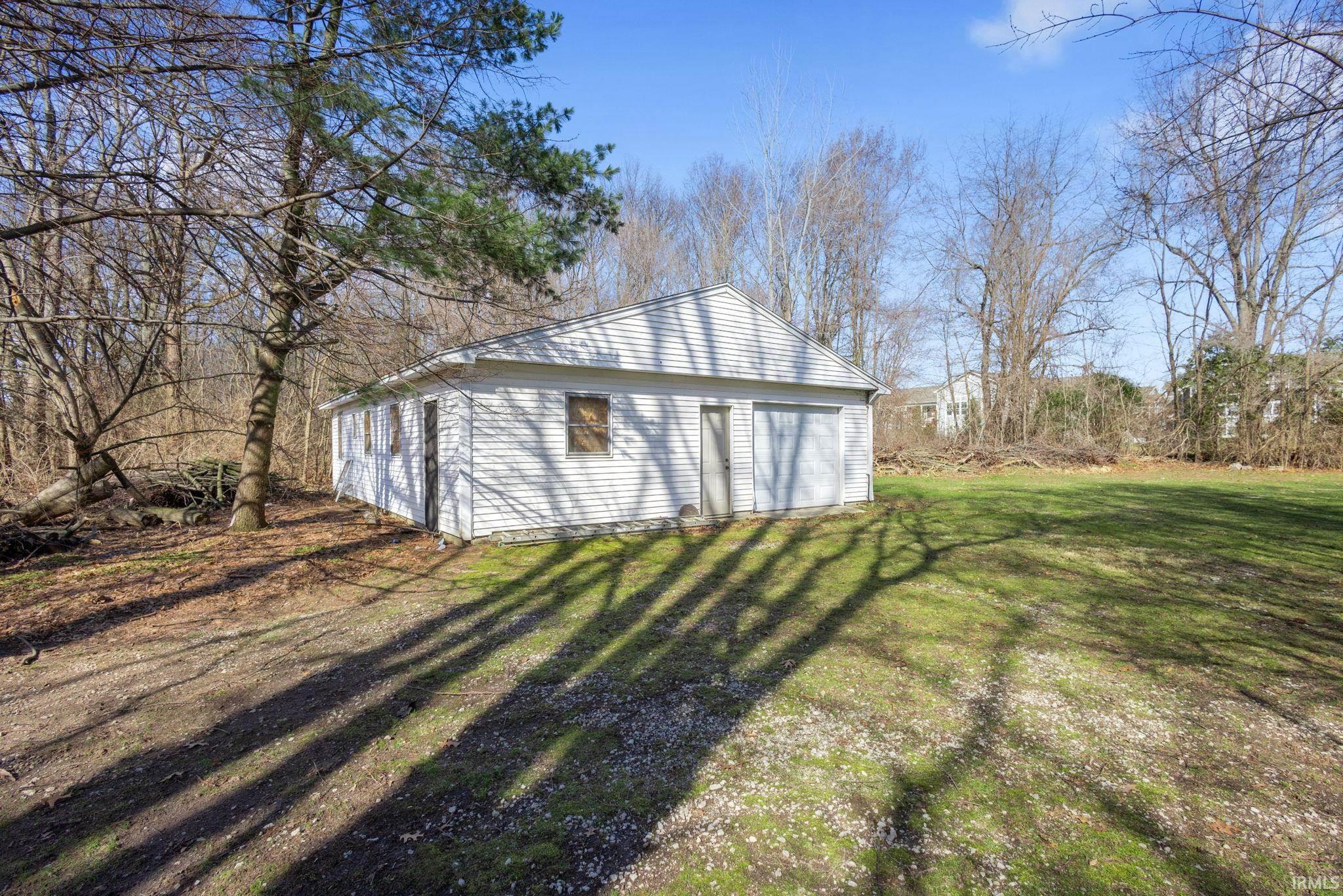 6005 N Fir Road Granger IN 46530