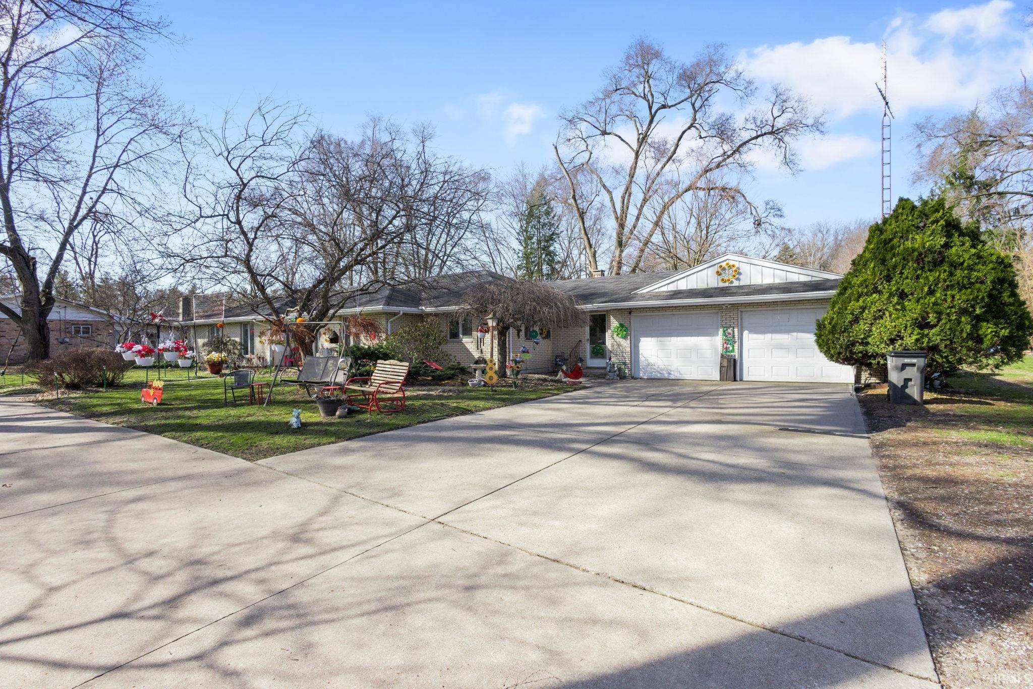 6005 N Fir Road Granger IN 46530
