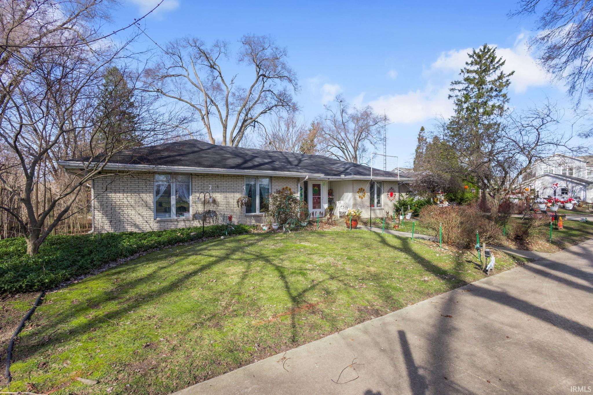 6005 N Fir Road Granger IN 46530