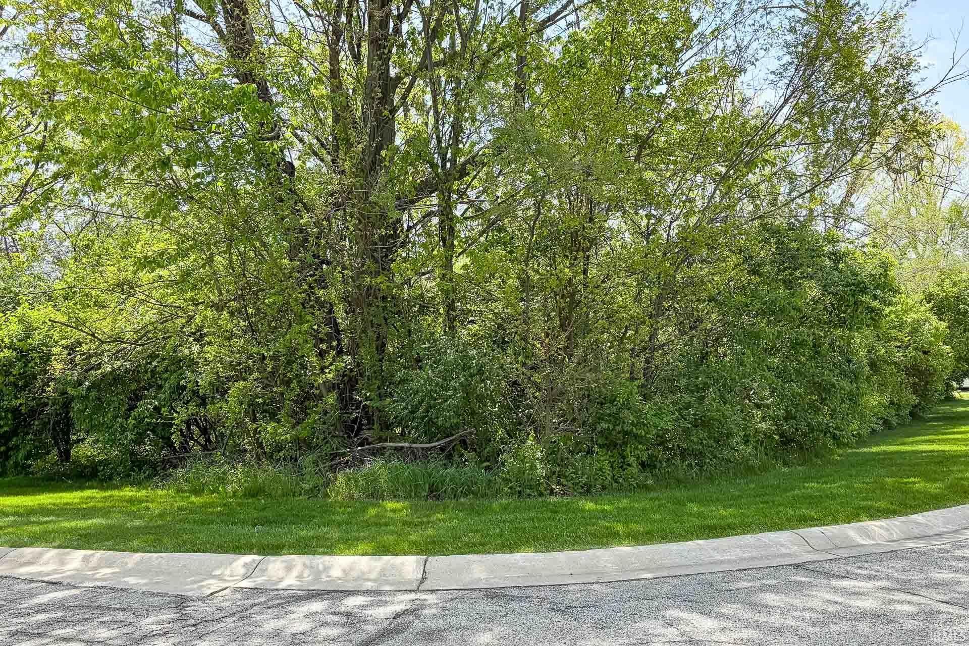 53420 Old Woodbridge Court South Bend IN 46637