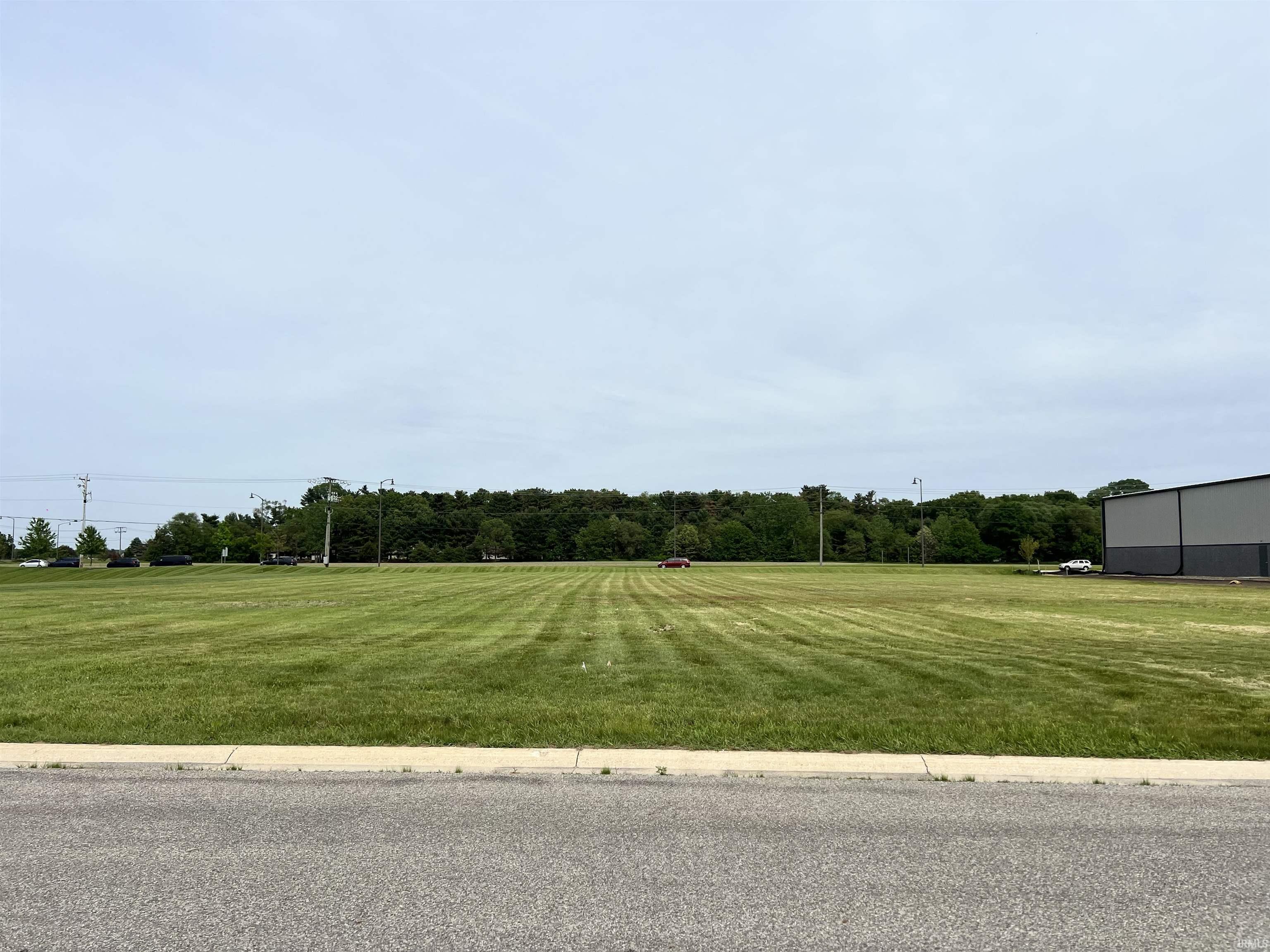 2612 Market Court Elkhart IN 46514