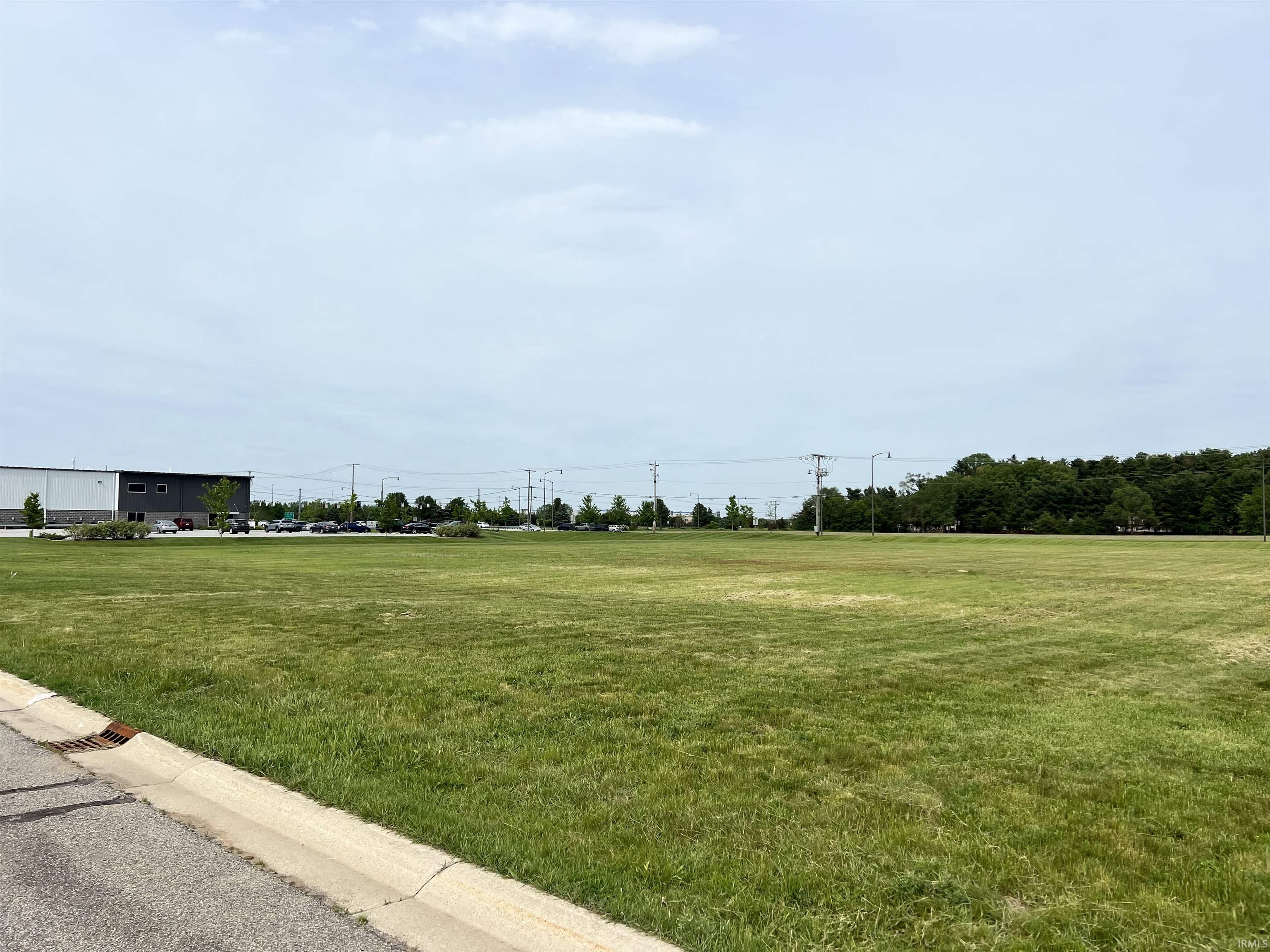 2612 Market Court Elkhart IN 46514