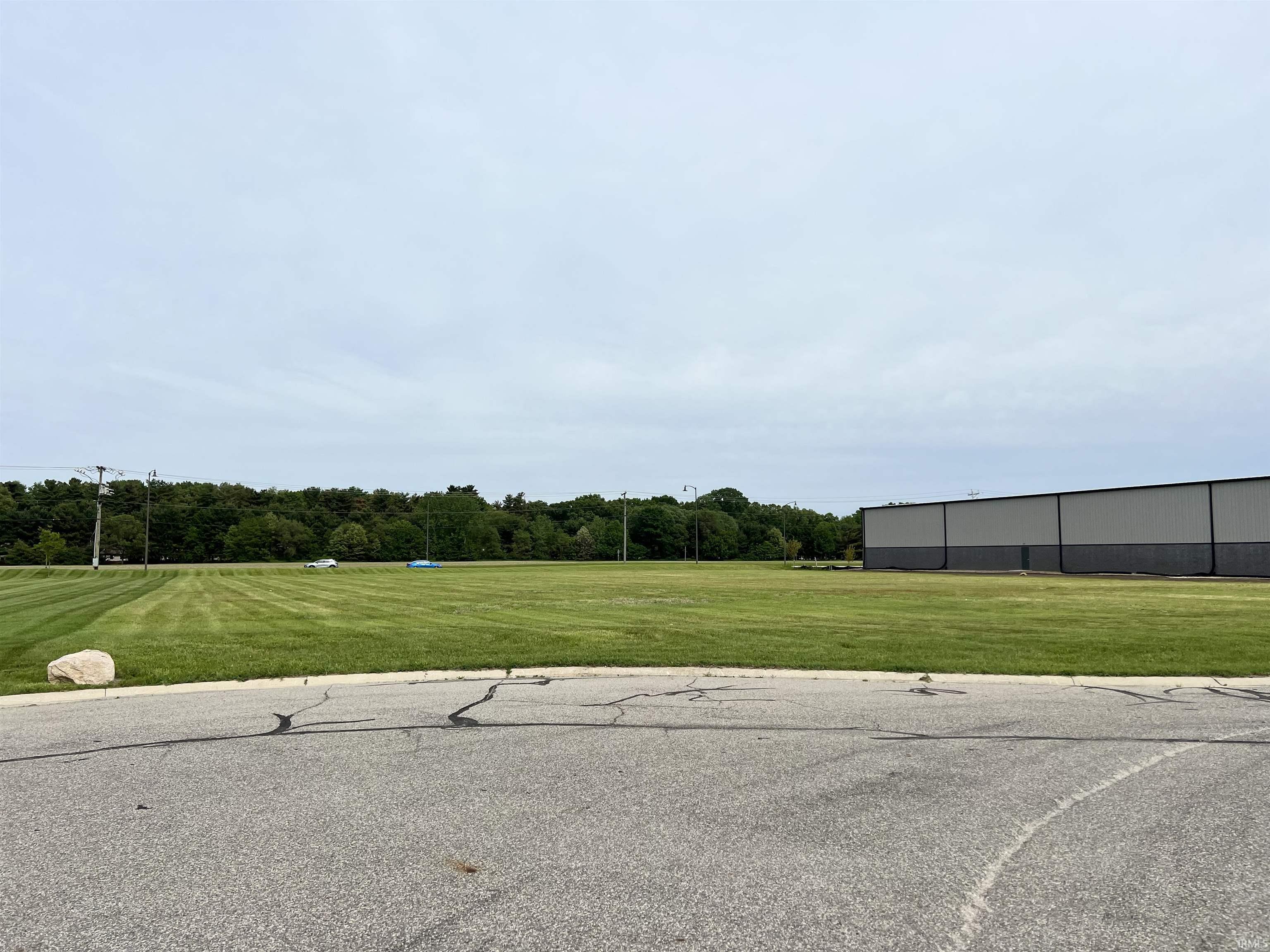 2612 Market Court Elkhart IN 46514