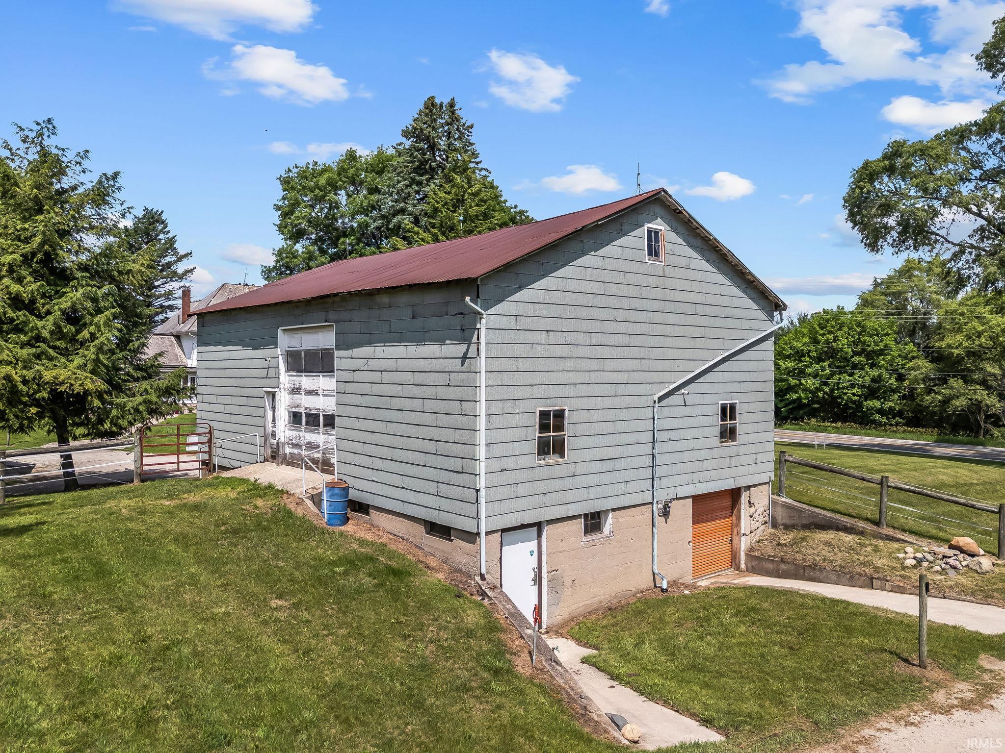 1825 & 1875 W Winona Avenue Warsaw IN 46580