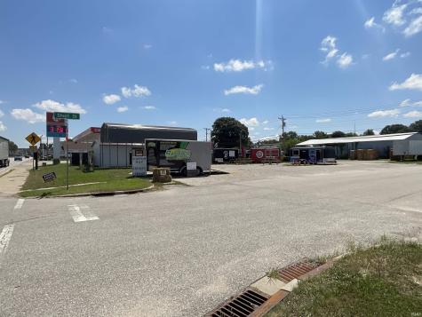 470 W Morgan Street Spencer IN 47460