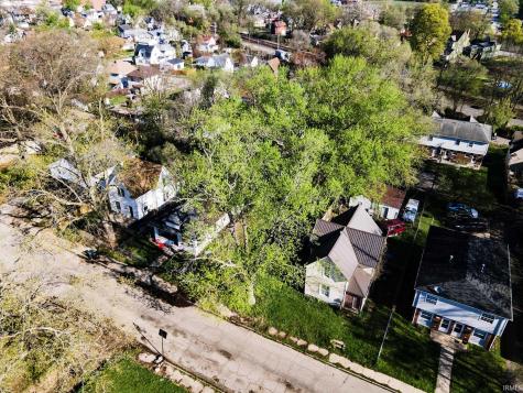 1213 E Indiana Avenue South Bend IN 46613