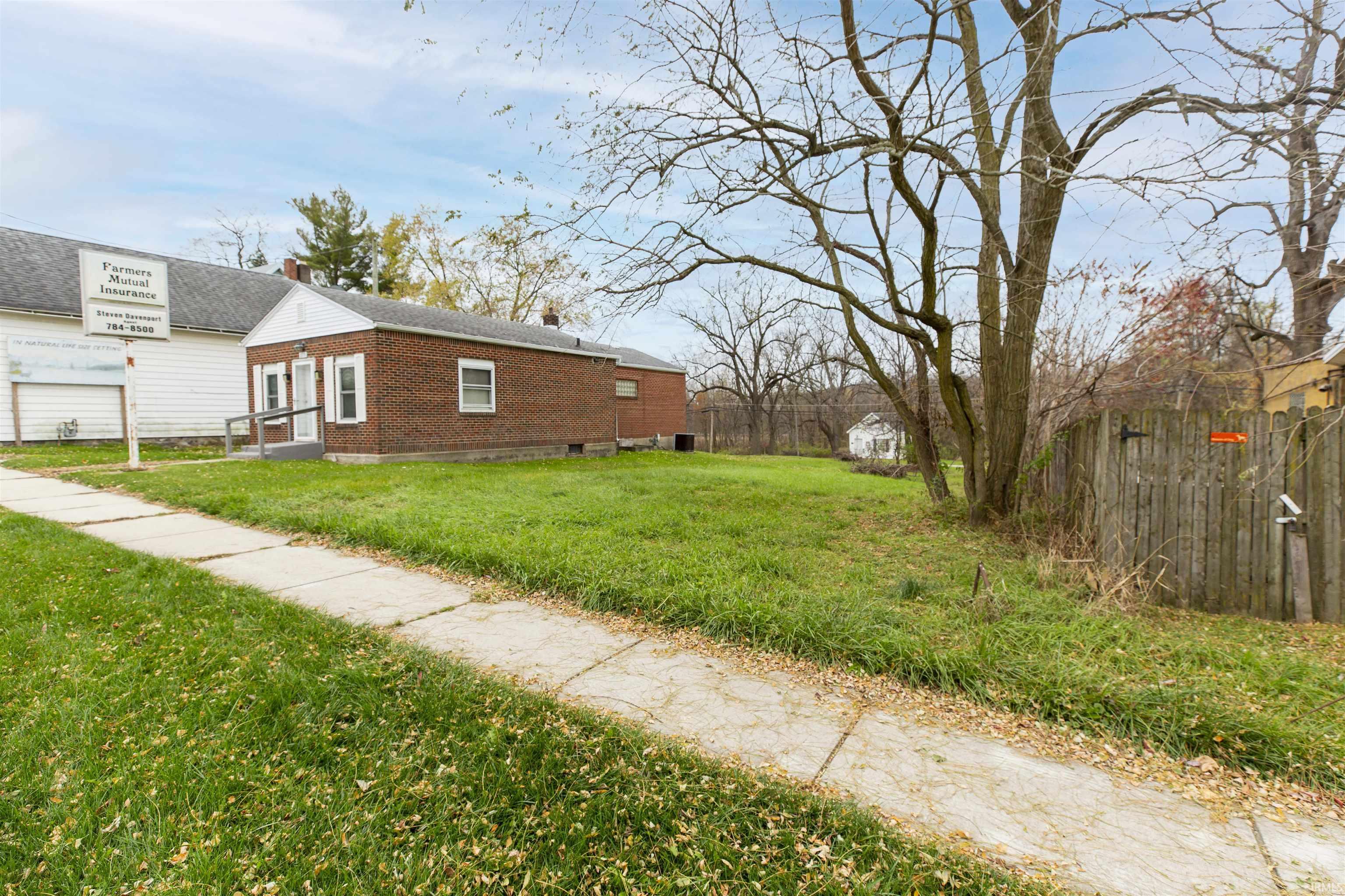 213 S Michigan Street Lakeville IN 46536