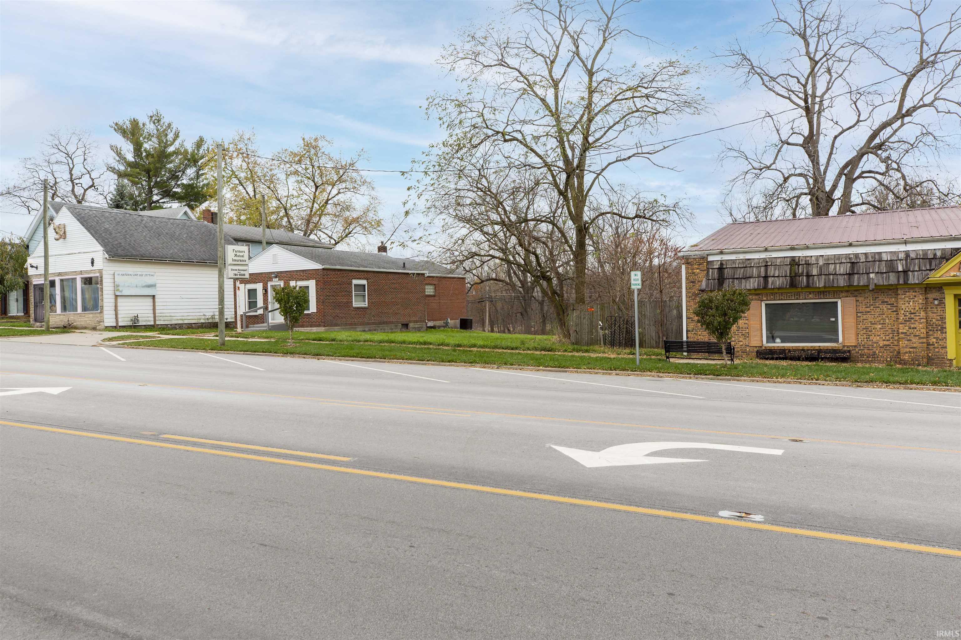 213 S Michigan Street Lakeville IN 46536