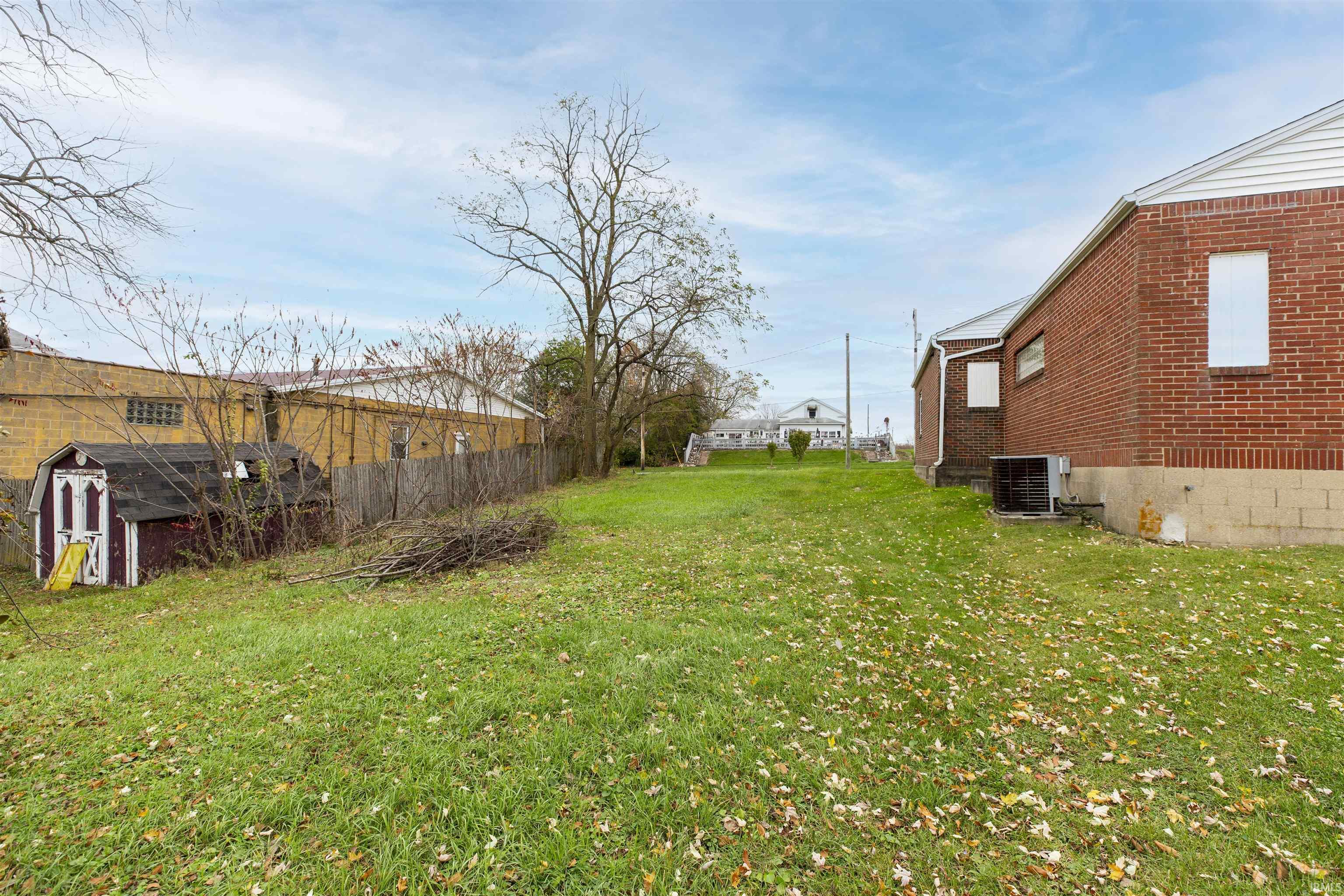 213 S Michigan Street Lakeville IN 46536