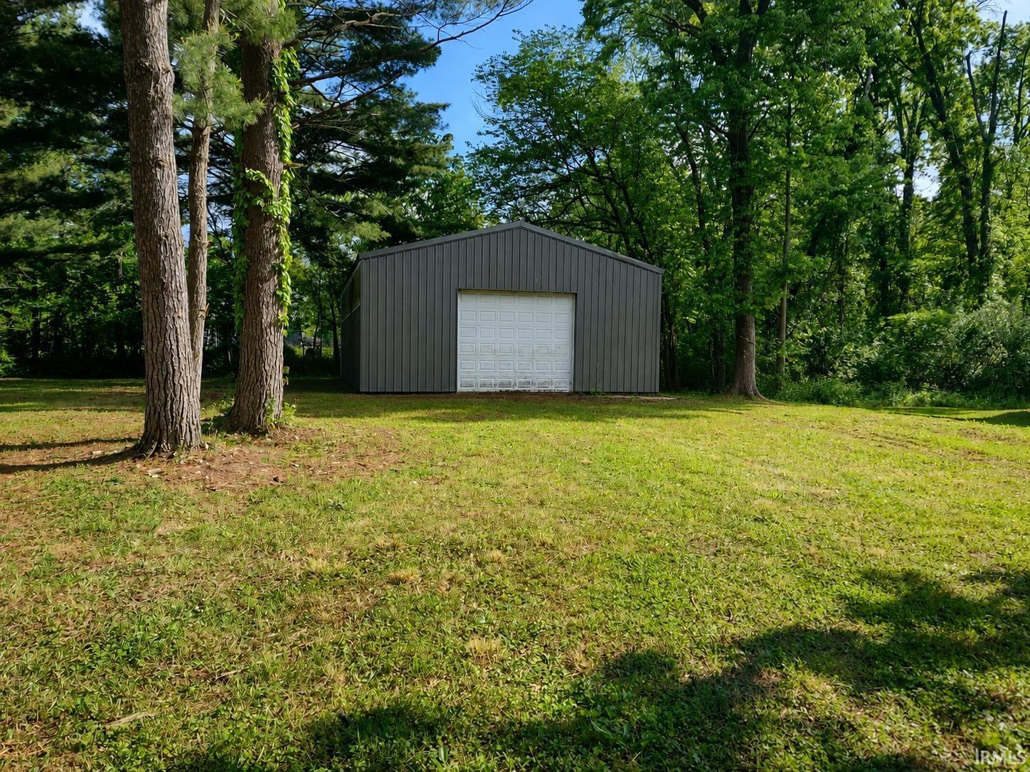 5323 E Pine Street Knox IN 46534