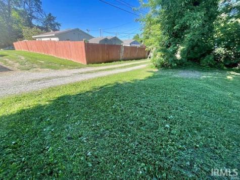 1611 Uhlhorn Street Evansville IN 47710