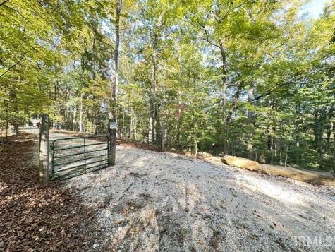 6900 N Richardson Road Unionville IN 47468
