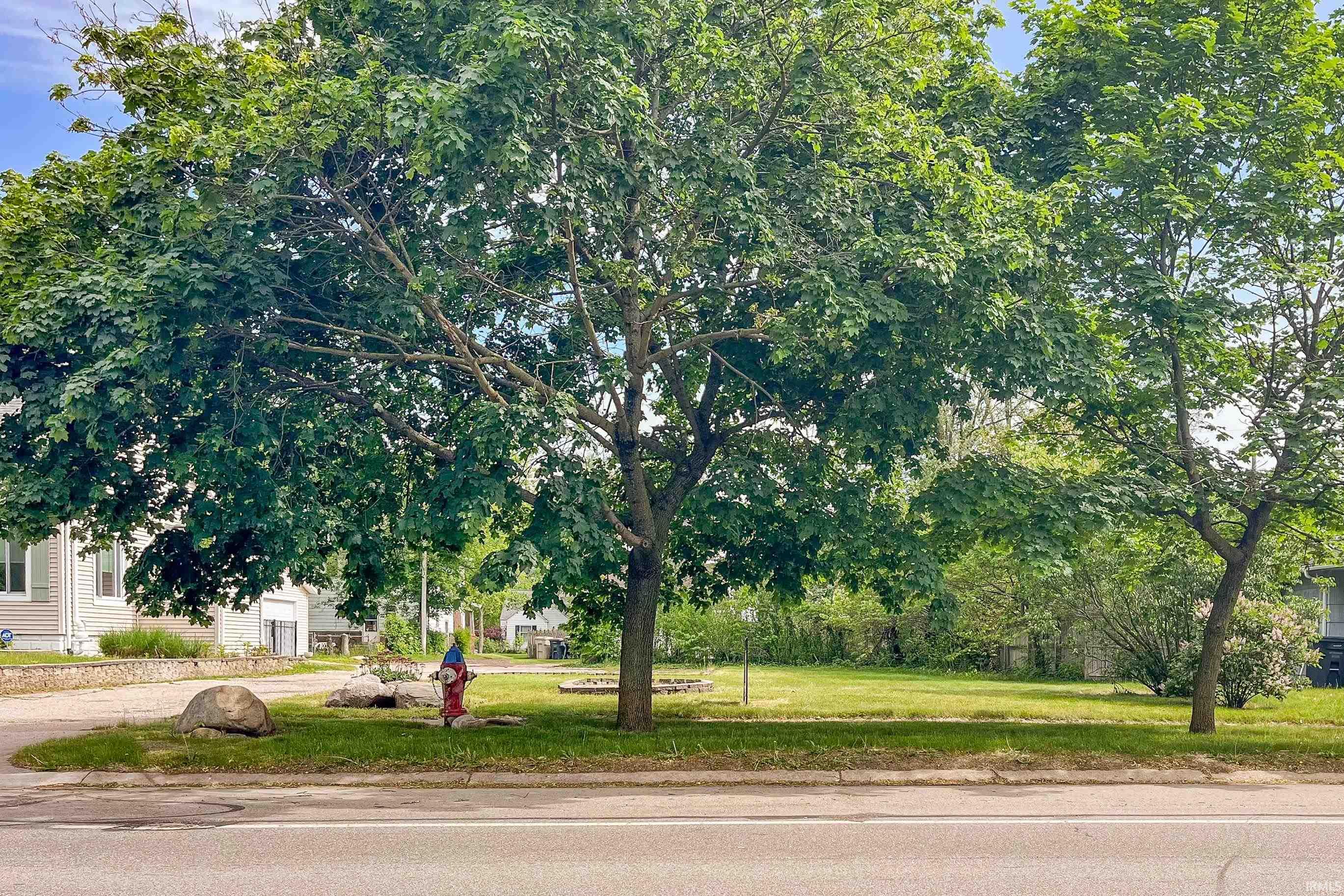602 W Angela Boulevard South Bend IN 46617