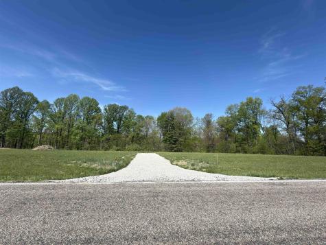 4.37 State Rd 45 Road Bloomfield IN 47424