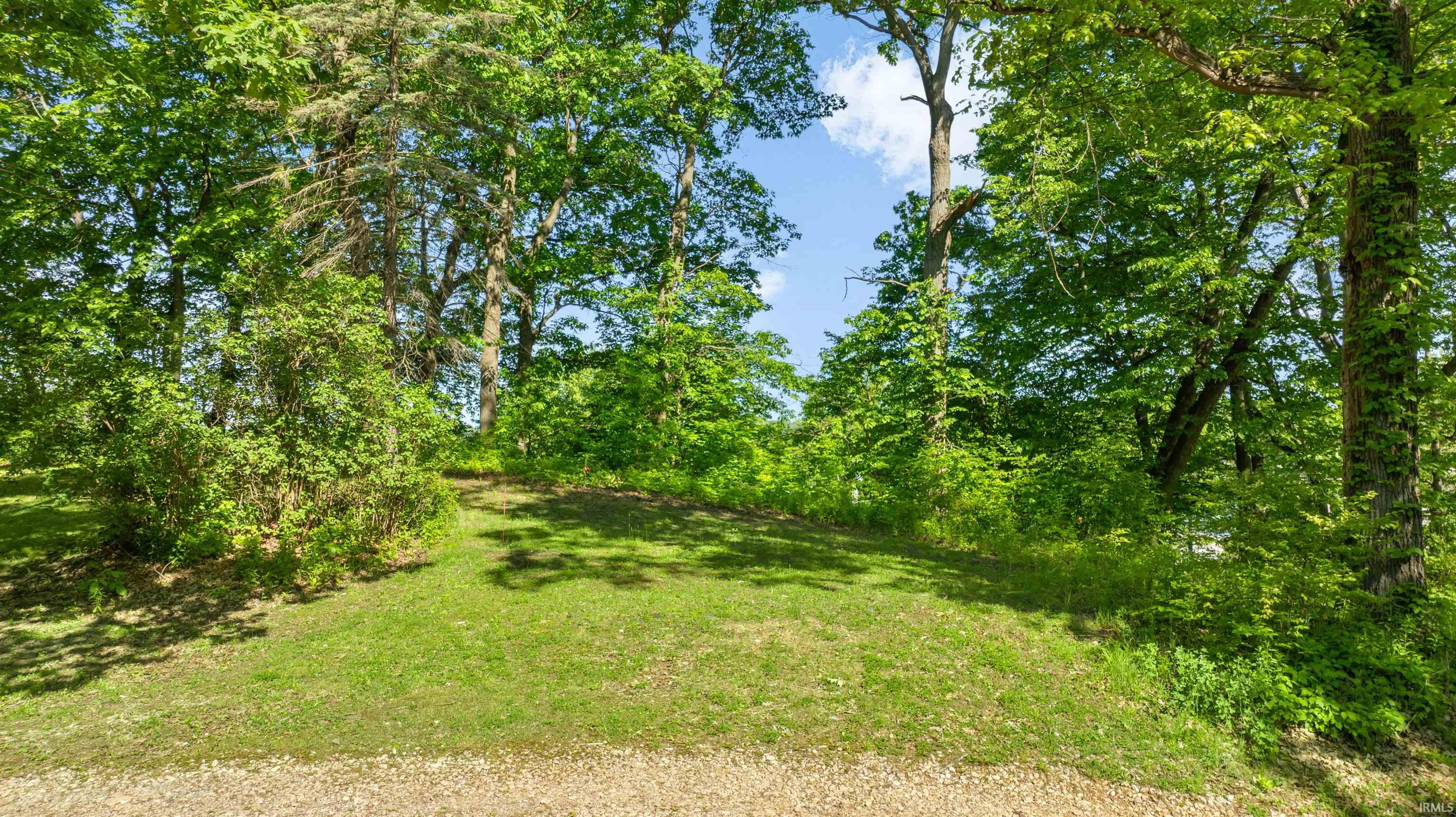 40 Ln 131c Turkey Lake Lagrange IN 46761