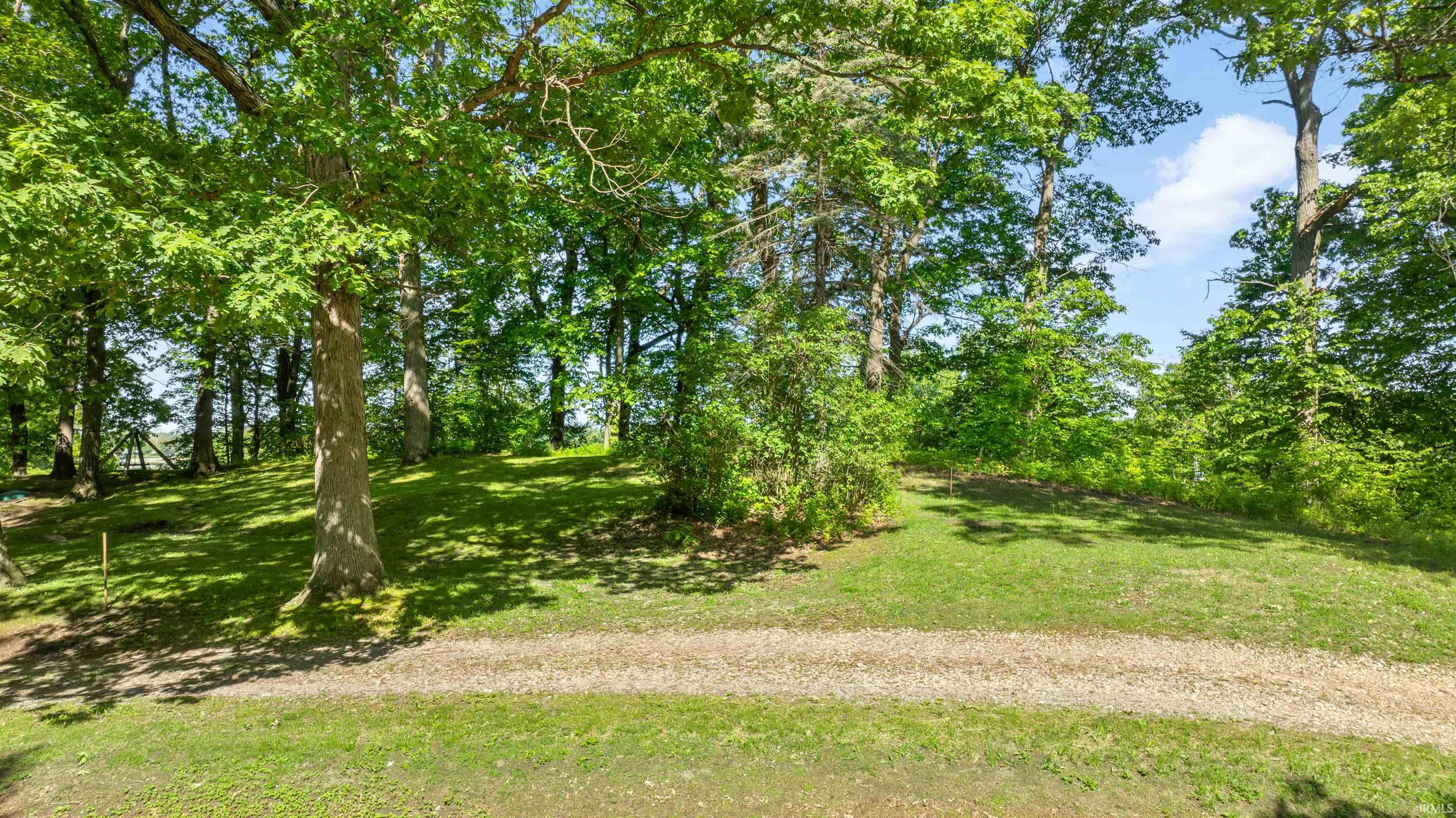 40 Ln 131c Turkey Lake Lagrange IN 46761