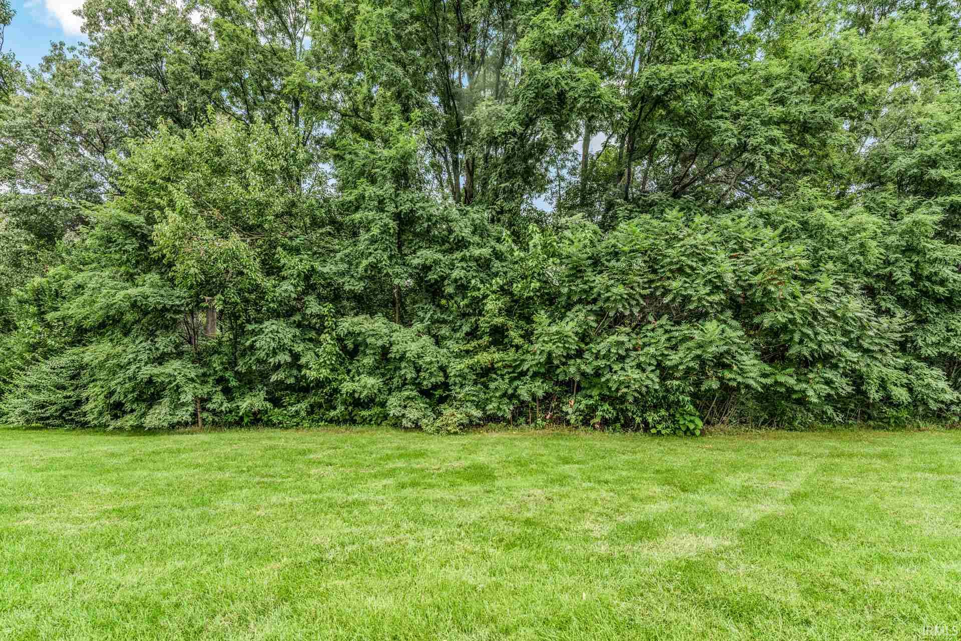 53434 Old Woodbridge Court South Bend IN 46637