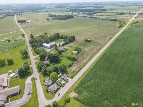 6537 E Dublin Pike Straughn IN 47387