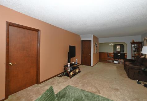 5110 W 400 North Winamac IN 46996