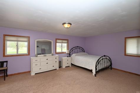 5110 W 400 North Winamac IN 46996