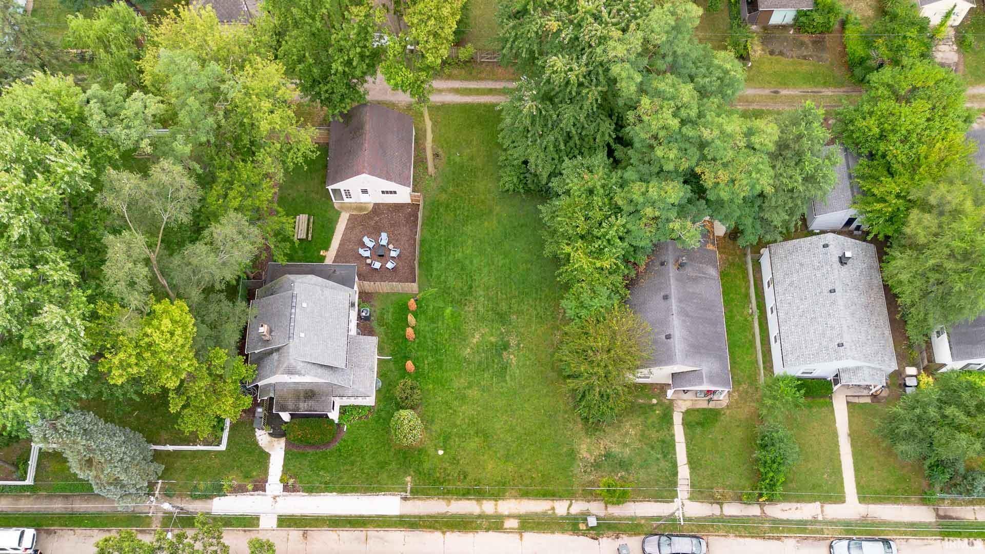 1214 E Mckinley Avenue South Bend IN 46617