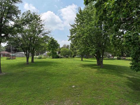 1005 N Monticello Street Winamac IN 46996