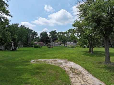 1005 N Monticello Street Winamac IN 46996