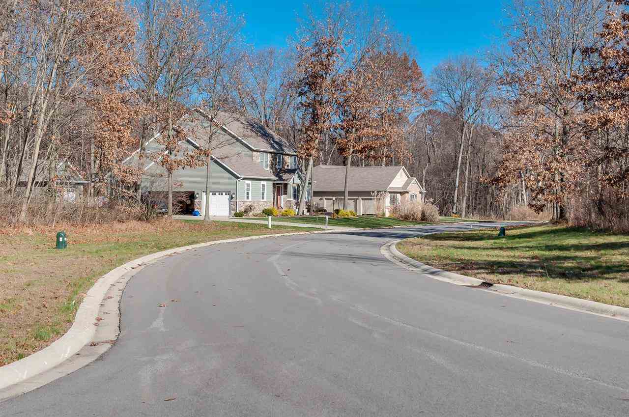 50890 Summit Ridge Trail South Bend IN 46628