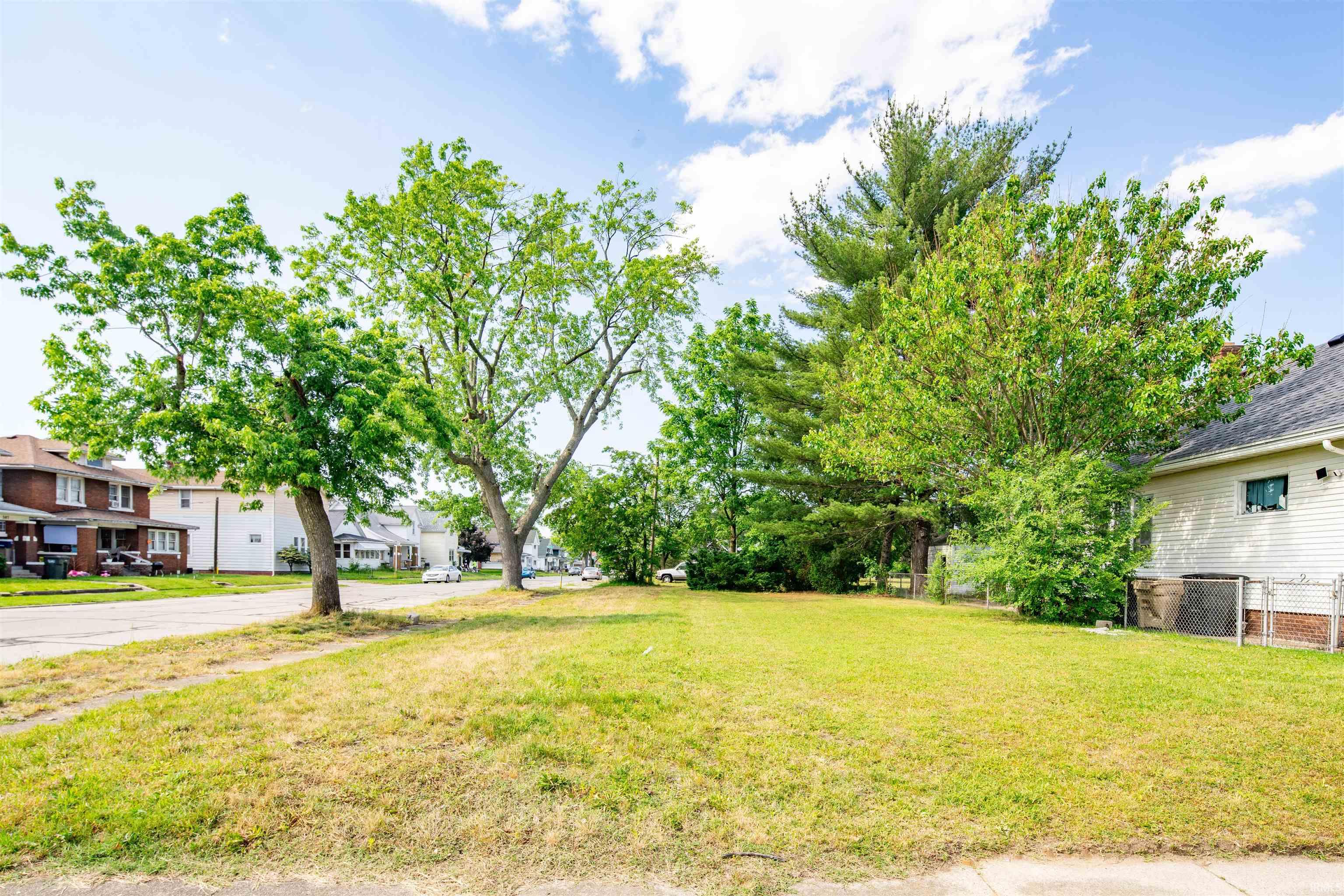 1823 Sibley Avenue South Bend IN 46628