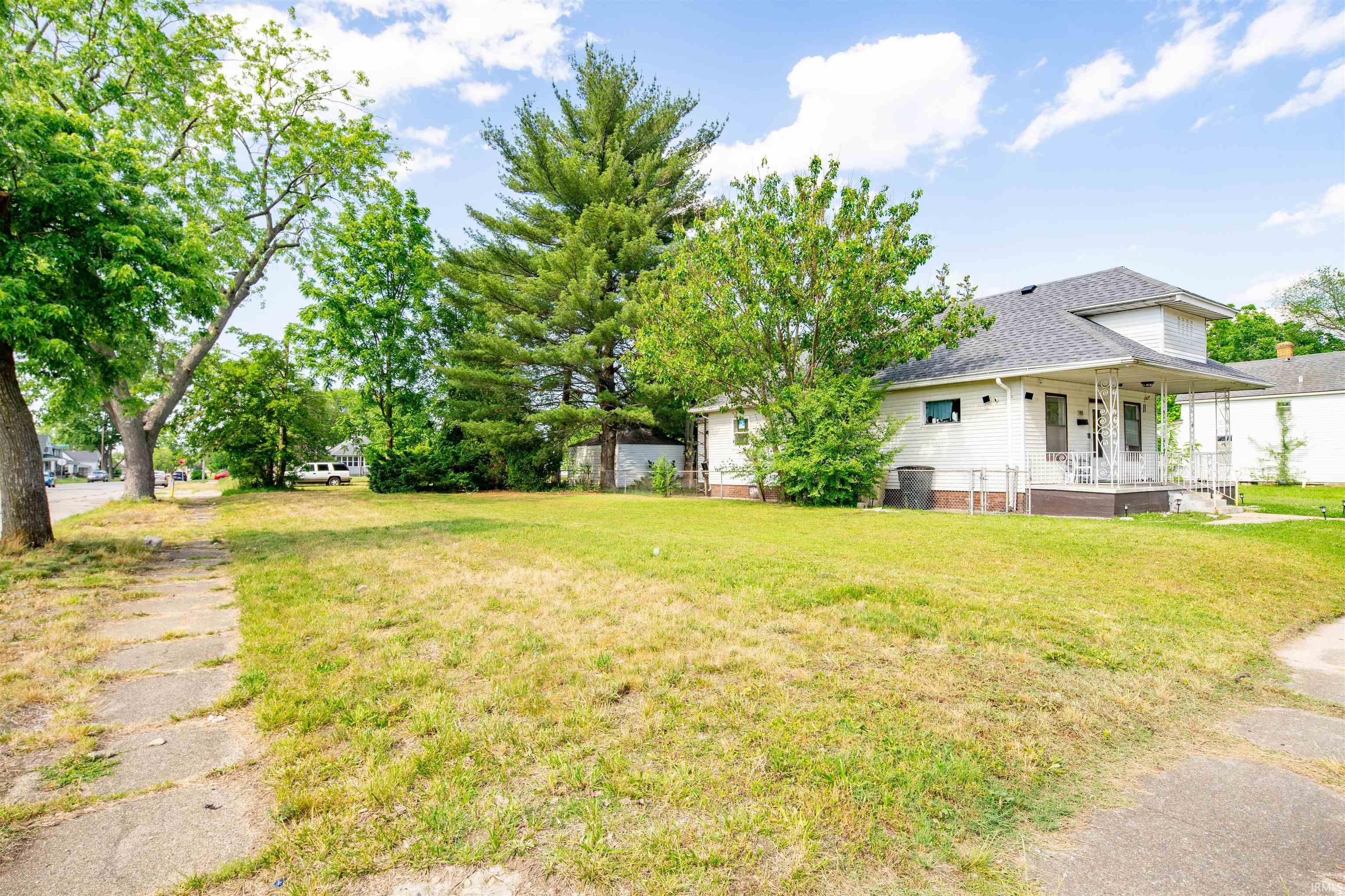 1823 Sibley Avenue South Bend IN 46628