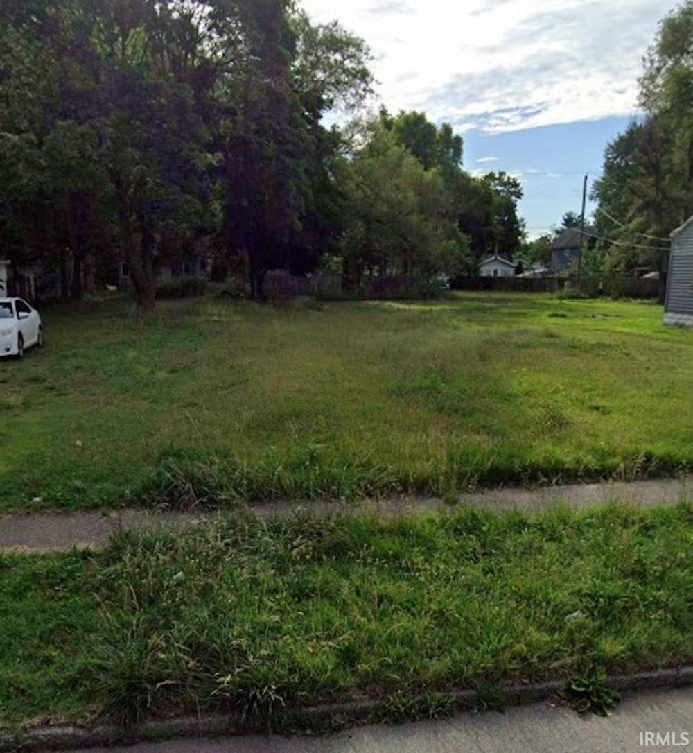 1118 Huey Street South Bend IN 46628