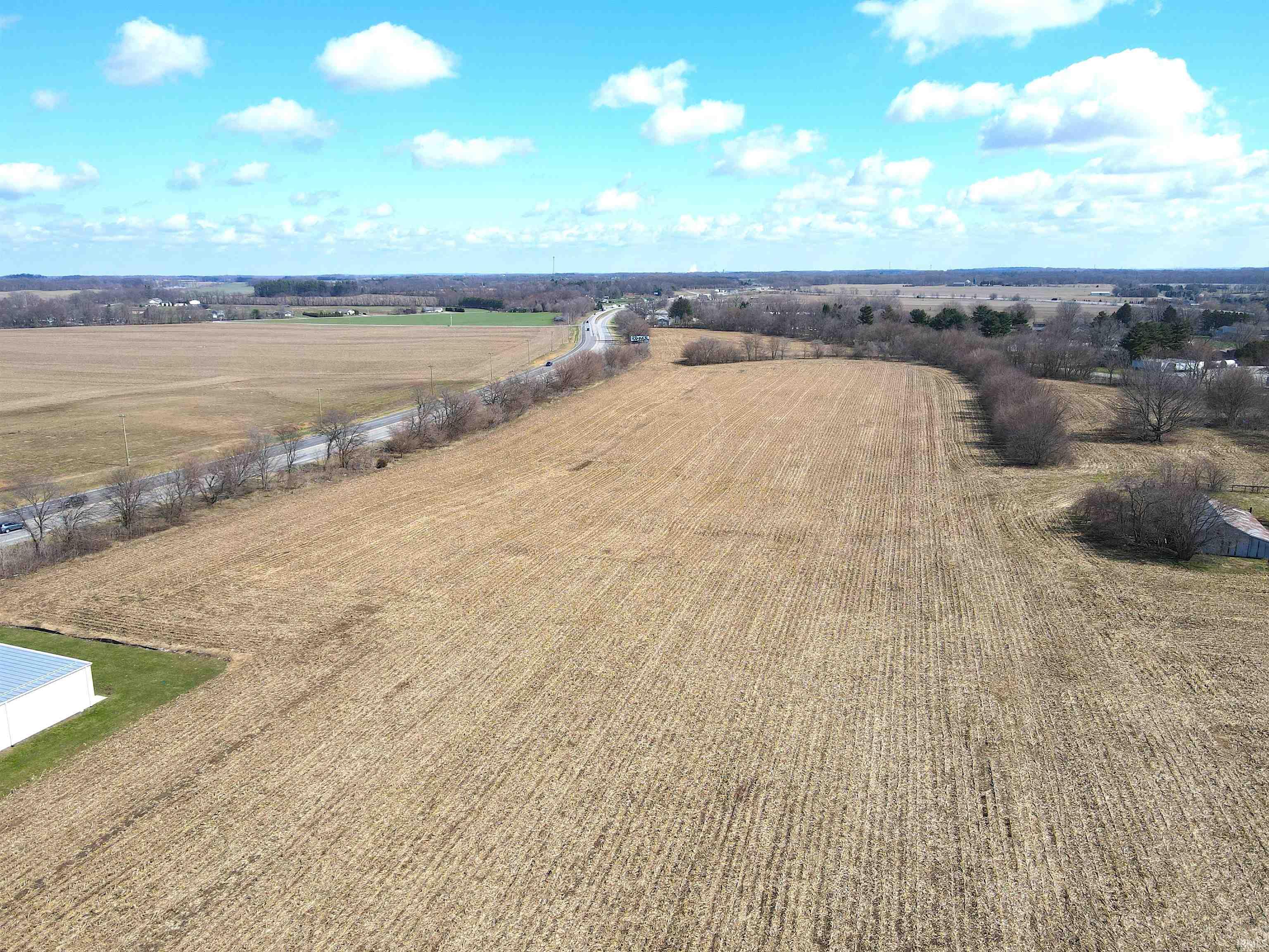 4747 E Oak Knoll Road Rolling Prairie IN 46371