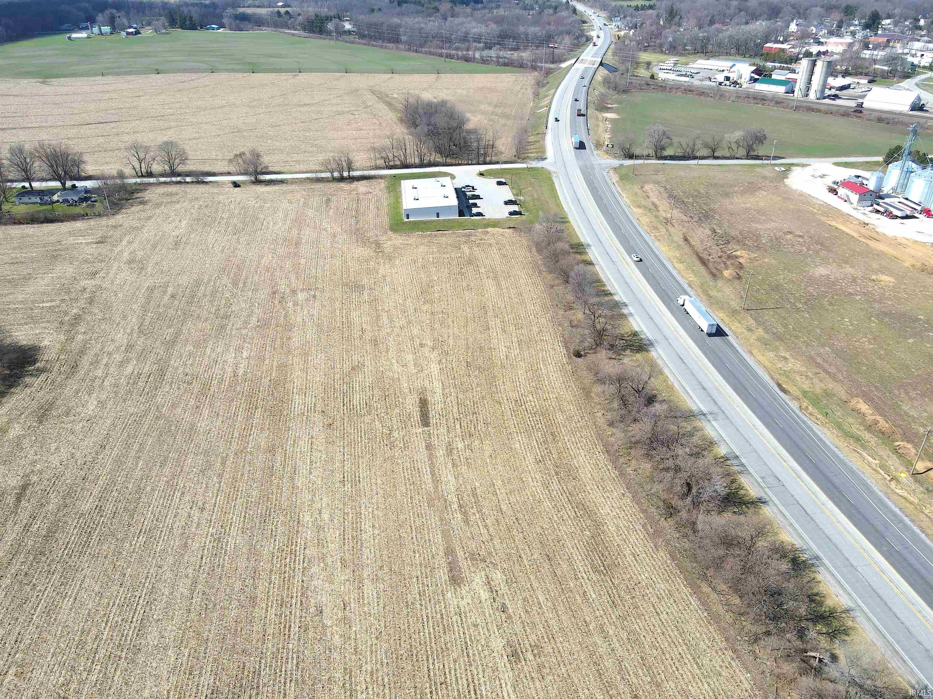 4747 E Oak Knoll Road Rolling Prairie IN 46371
