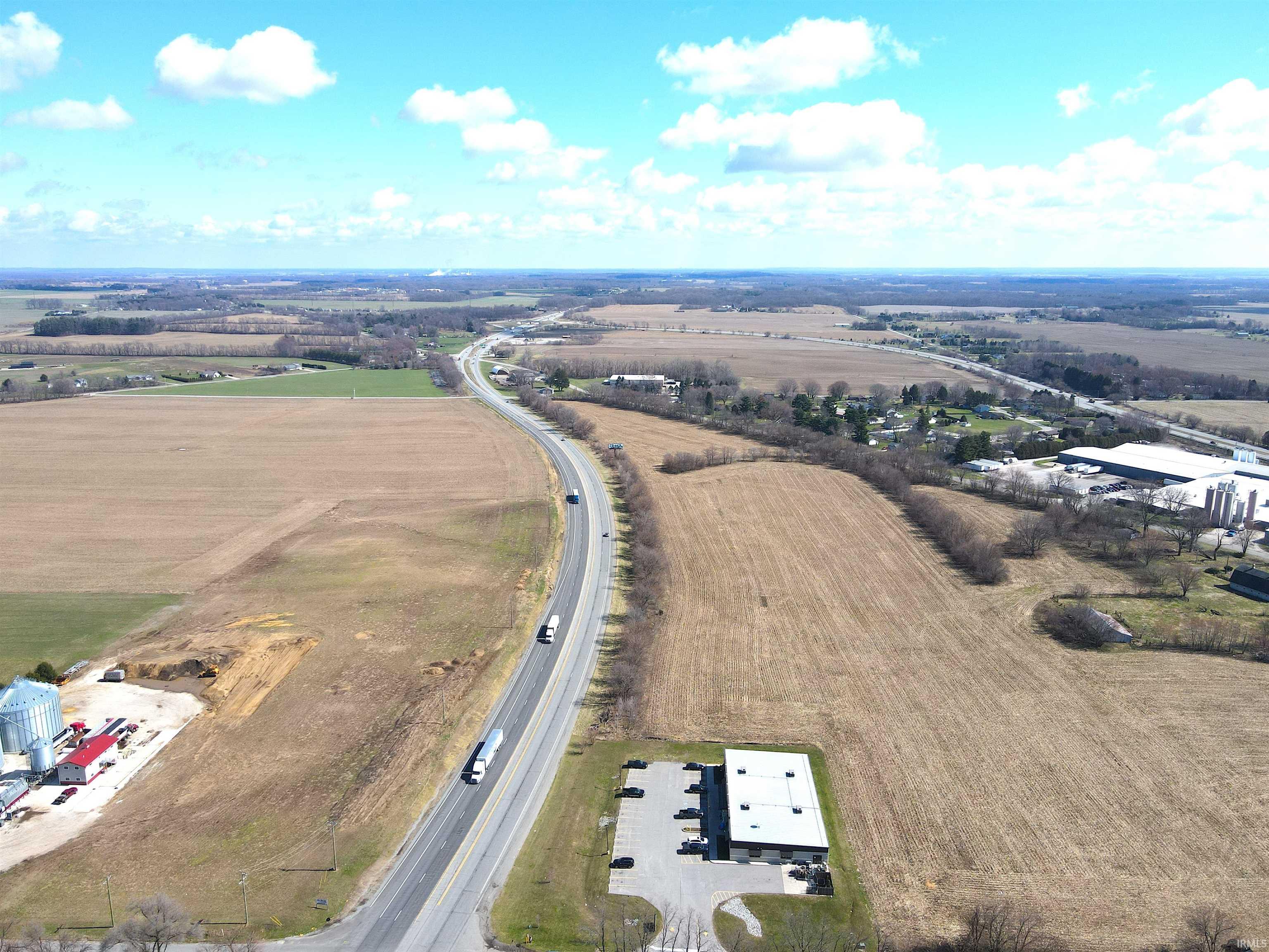 4747 E Oak Knoll Road Rolling Prairie IN 46371
