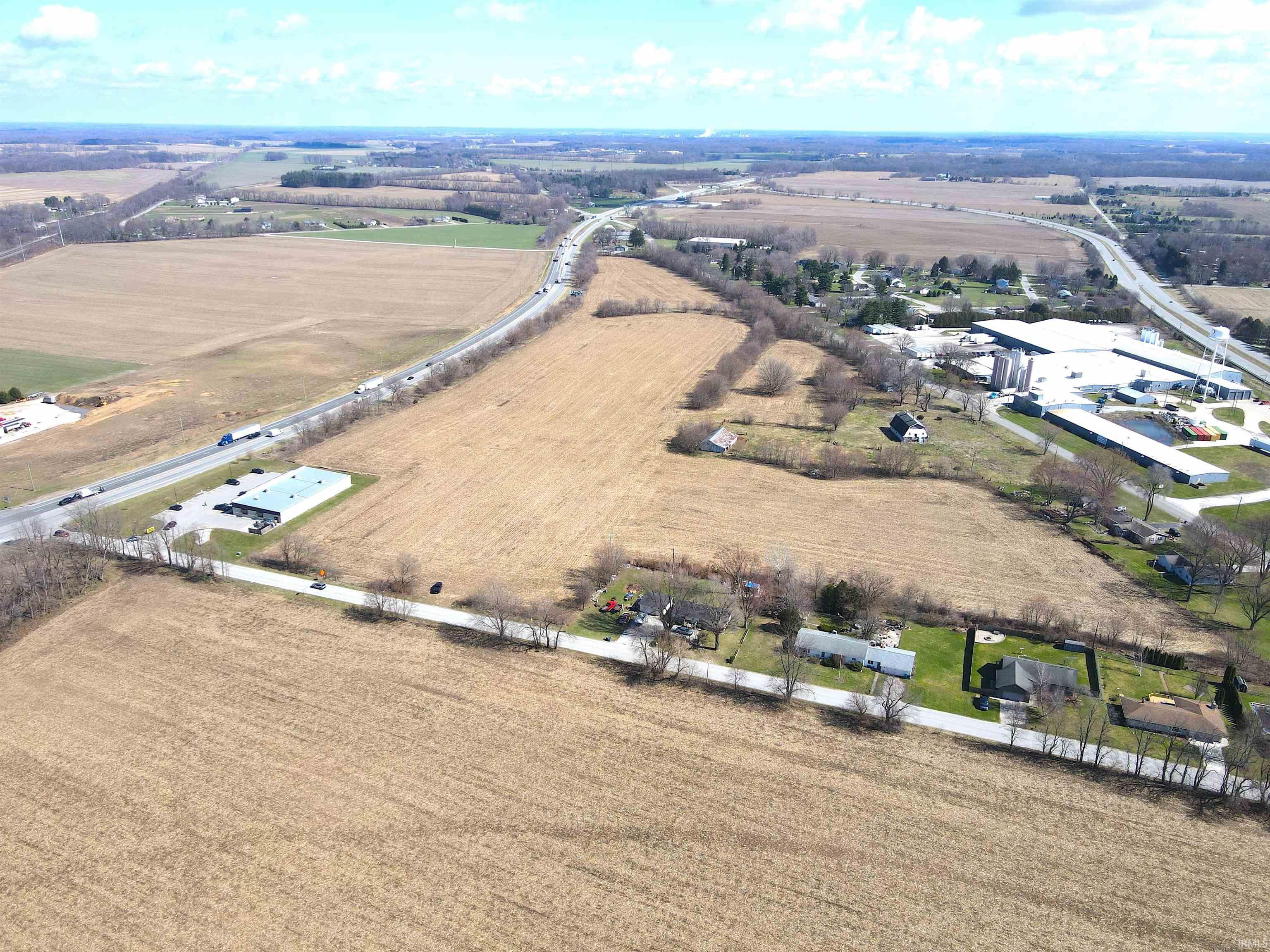 4747 E Oak Knoll Road Rolling Prairie IN 46371