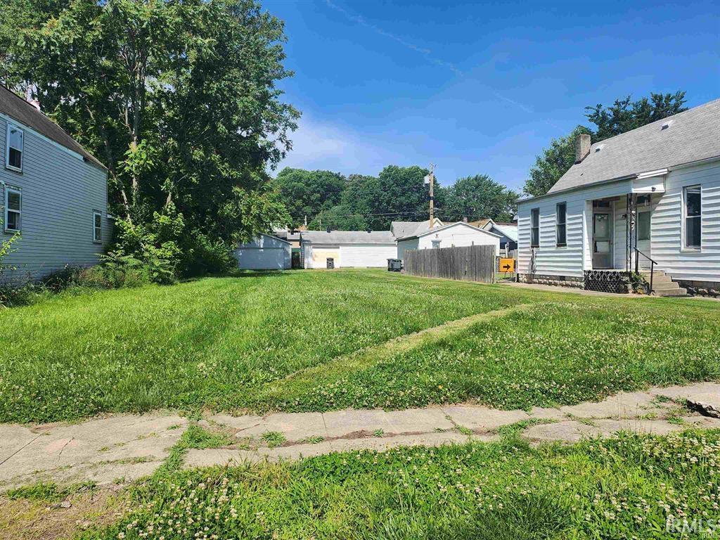 704 Bell Avenue Evansville IN 47712
